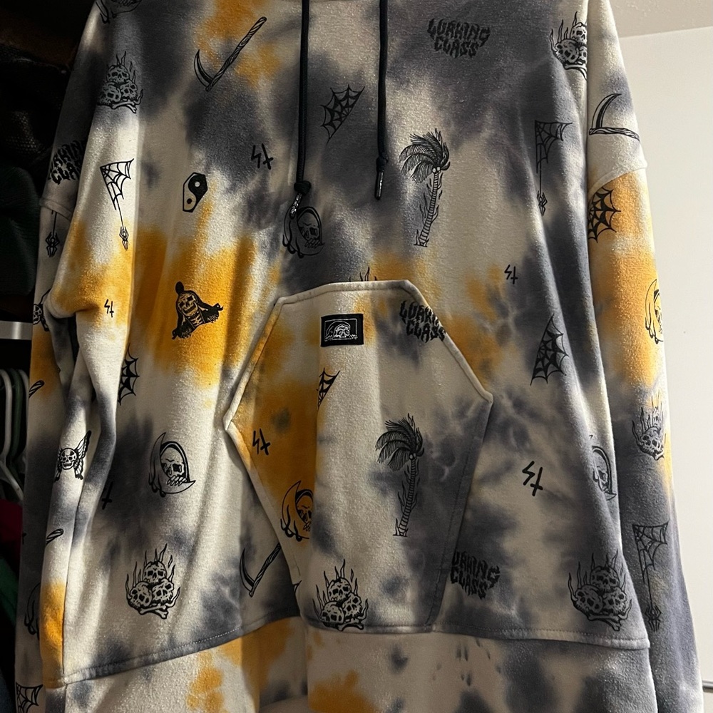 Gray and Yellow Artistic Sweatshirt